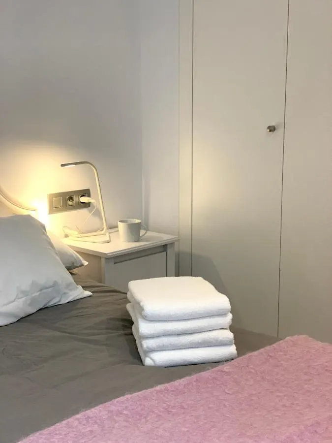 Apartaments El Cine Roses 0*,  Spain