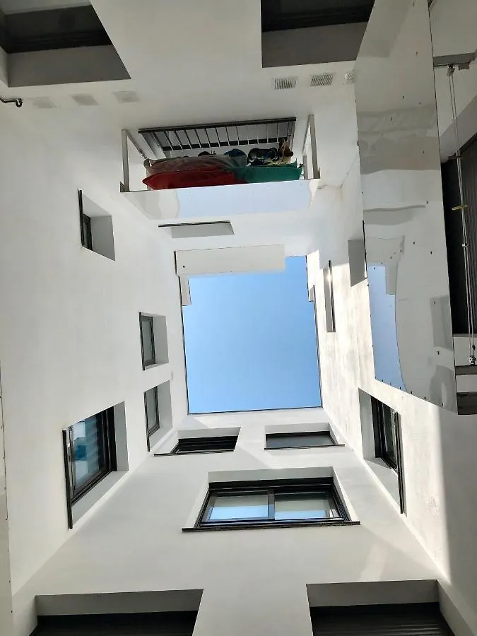 Apartaments El Cine روساس 0*,  إسبانيا