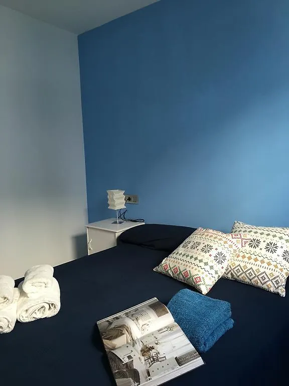 Apartaments El Cine Roses